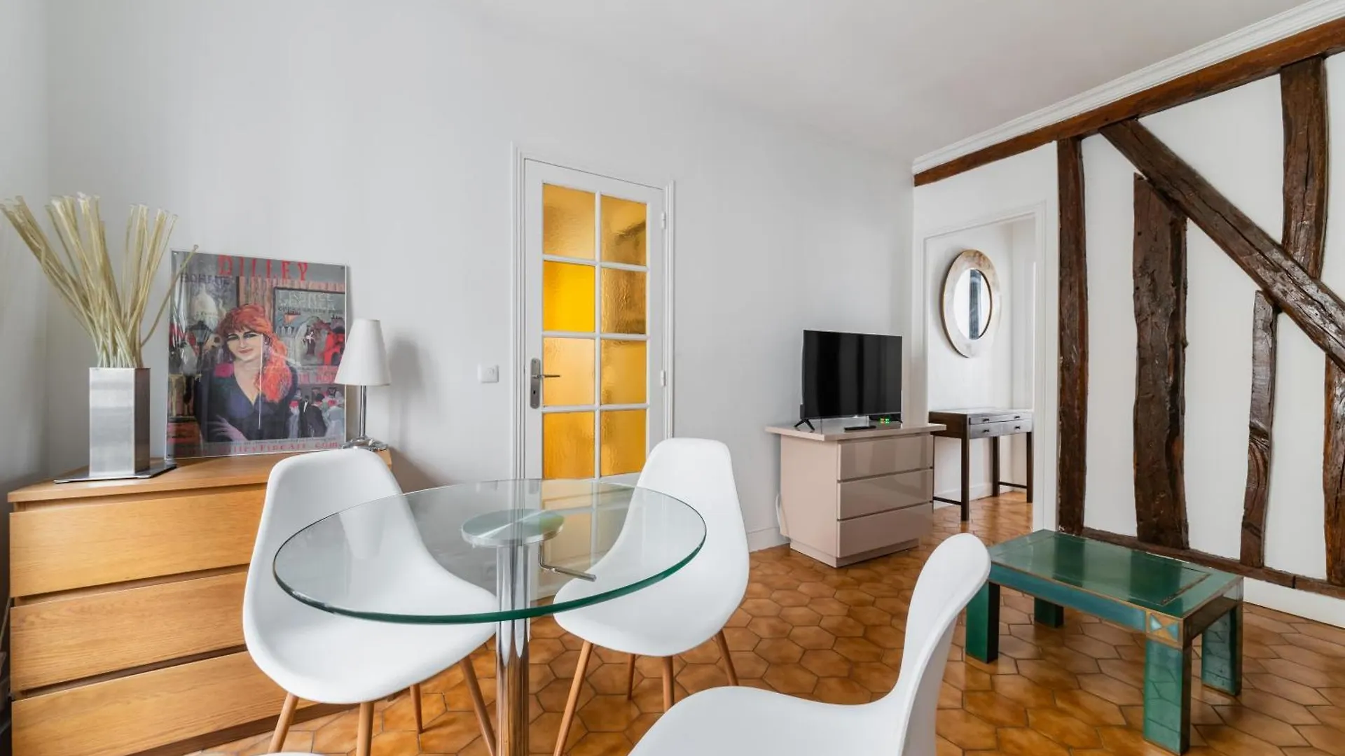 Appartement Entre Moulin-Rouge Et Sacre-Coeur Paris 0*,  France