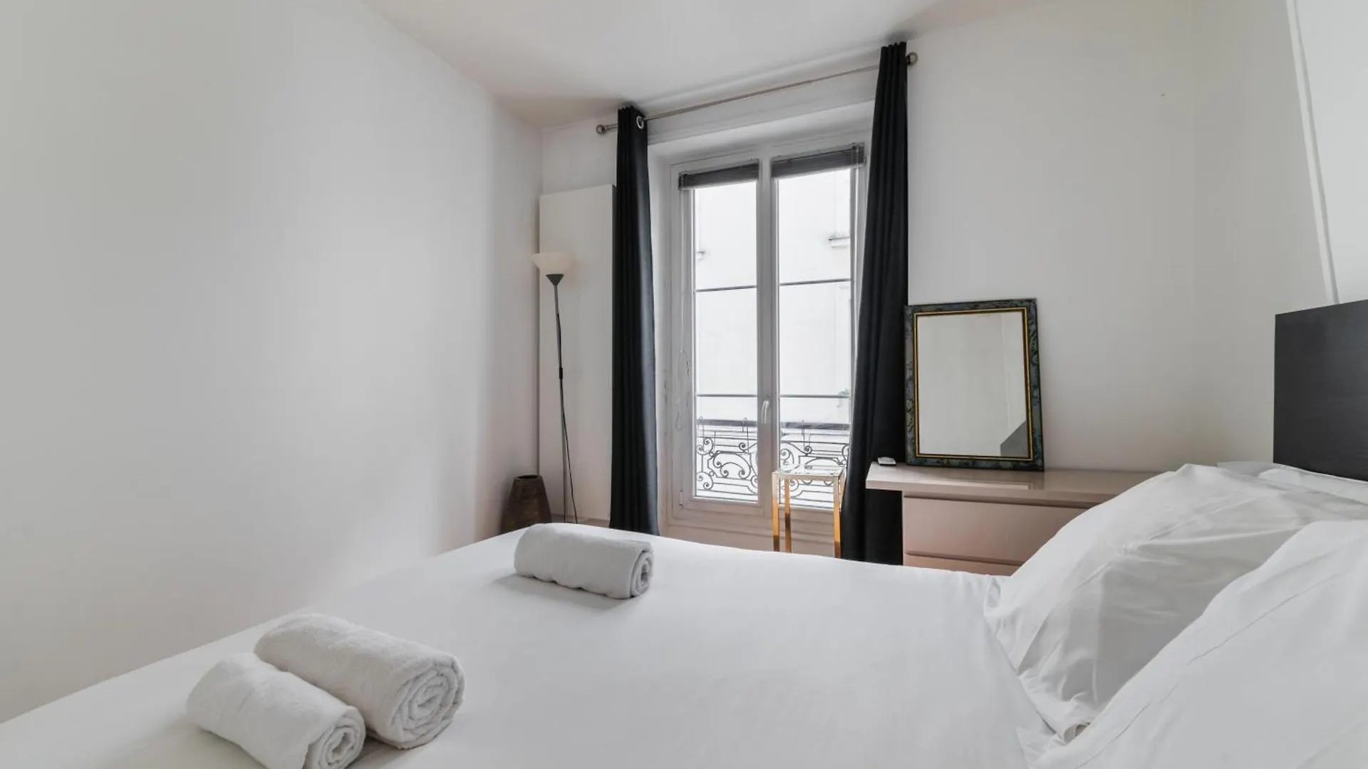 Apartment Appartement Entre Moulin-Rouge Et Sacre-Coeur Paris